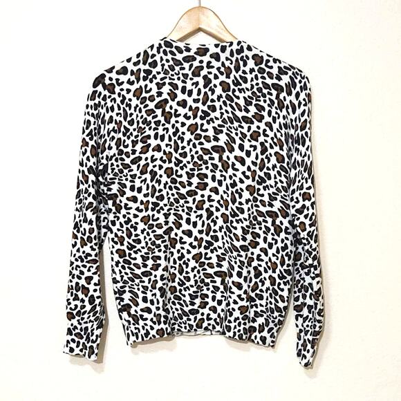 Ava Paige leopard print button up sweater - Picture 2 of 4